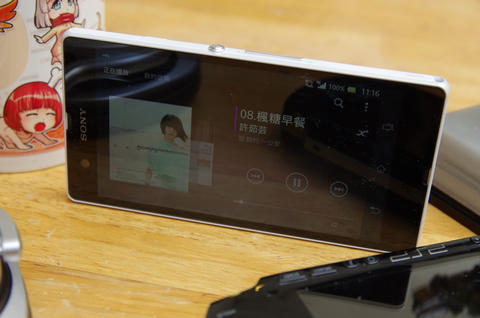 日系手機工藝的全平衡設計之美， Sony Xperia Z 動手玩