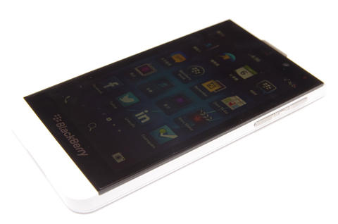 BlackBerry 10 系統正式在台發表，全觸控新機 Z10 可望於第二季內在台上市
