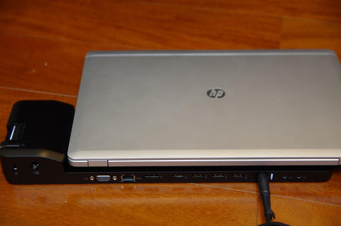 商務本色，可換電池且具高度擴充性的 HP Elitebook Folio 9470m 動手玩