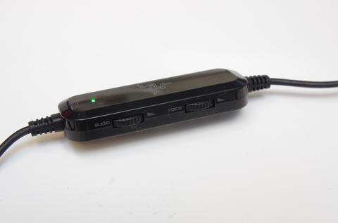 通吃 PC 與 Xbox 360 ！ Razer Carcharias for PC / Xbox 360 電競耳機動手玩