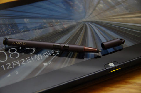 鍵、指、筆搭配平板、筆電的全新體驗， Sony VAIO Duo 11 動手玩
