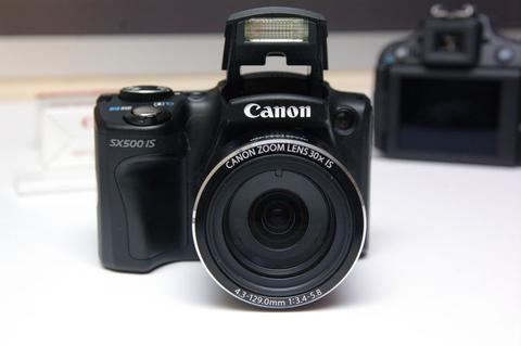 Canon 在台發表含 G15 、 S110 、 SX50 、 SX500 四款類單眼機種