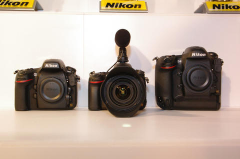填補 D300 的準專業級空缺， Nikon 推出輕型 FX 片幅機身 D600