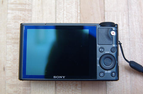 一吋元件的新世代隨身機標竿， Sony RX100 動手玩