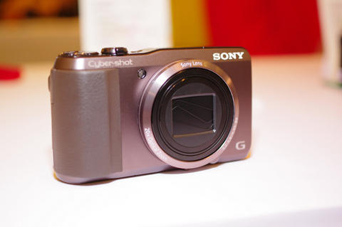 Sony 夏季新數位相機瞄準高倍變焦市場