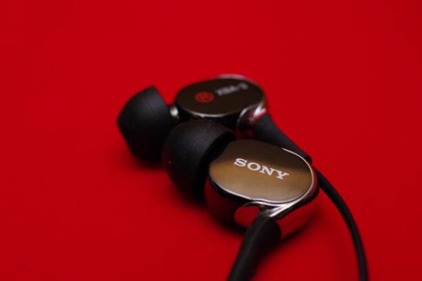 因泰國大水關係延遲上市的 Sony XBA 系列耳機在台發表（搶先版）
