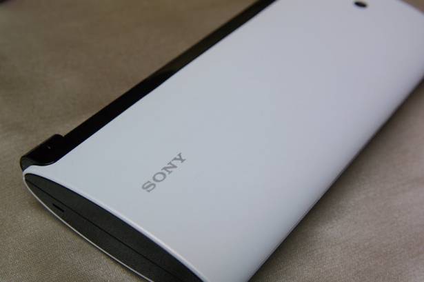 Sony Tablet P 設計師專訪：從皮夾作為設計發想的究極可攜終端