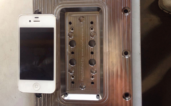 iPhone 6  模具+設計圖: 富士康生產線洩漏