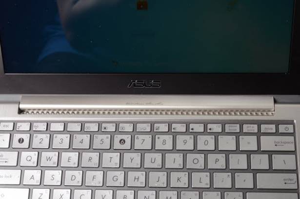 100年資訊月：Asus ZenBook UX21 筆電