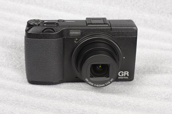 100年資訊月：RICOH GR DIGITAL IV （GRD4） 相機