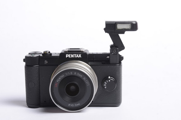 100年資訊月：Pentax Q 相機