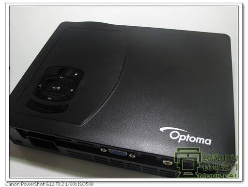 『實測』500 流明的 LED 微型投影機 Optoma ML500