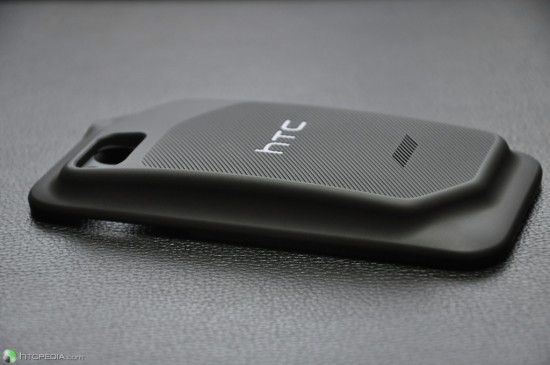 【香港】HTC 最新旗艦手機 - HTC Rezound 開箱影片