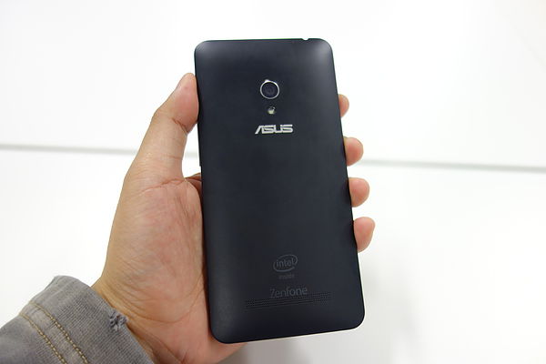 全新UI設計 ASUS ZenFone 5開箱實測