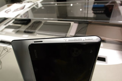 在Sony Building的Sony Tablet S與Tablet P動手玩