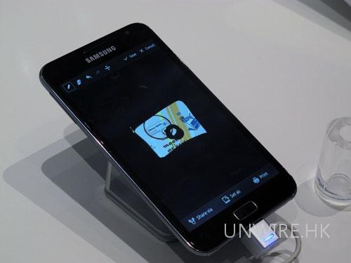 【香港】IFA 現場動手玩：Samsung Galaxy Note 手機