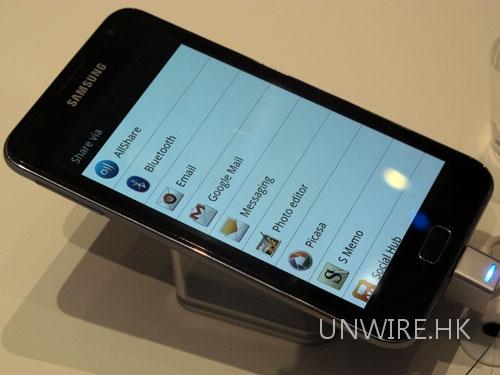 【香港】IFA 現場動手玩：Samsung Galaxy Note 手機