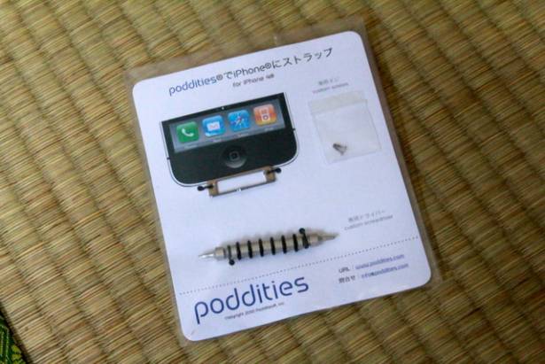 來自日本 Poddities：讓 iPhone 也可以裝手機吊飾