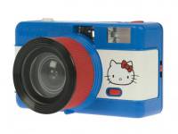 LOMO 相機配上 Hello Kitty，玩具感加倍！