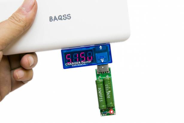 不只是便宜行動電源 - BAQSS BEST4 大容量 10400mAh 行動電源開箱
