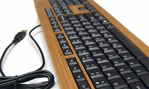 愛熊貓就是要連鍵盤都是竹製的！