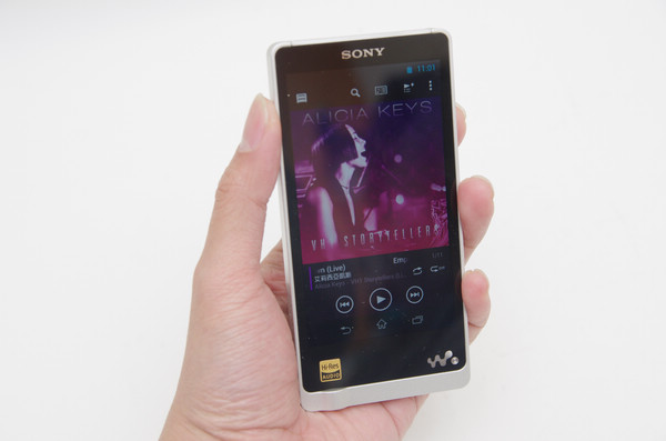 Sony Android Walkman 發燒級傑作， Sony ZX-1 動手玩