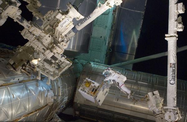NASA「重現」31幅電影Gravity的精彩畫面