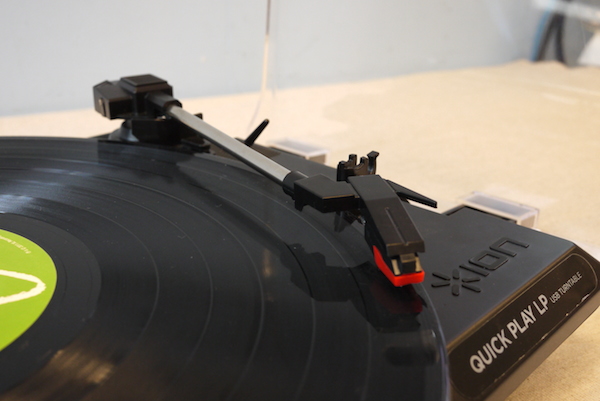 【生活玩3C】黑膠唱片也能輕鬆帶著走！ION Audio黑膠播放轉換器