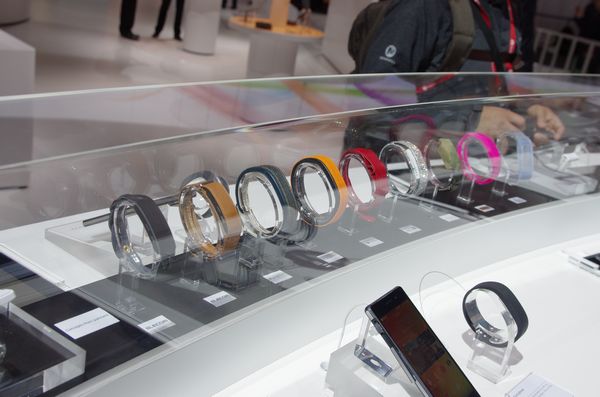 MWC 2014 ： Sony Lifelogging app 提供實機運作展示，並展出穿戴相機概念