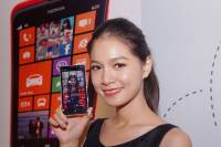 微軟在台推出高階 4G 機種 Lumia 930 ，並宣布部分 4G Ready 機種將開放升級解放