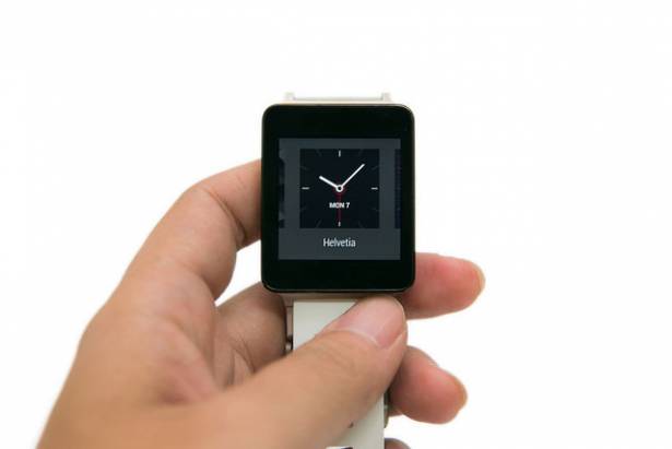 Google Wear 全新智慧手表 - LG G Watch 開箱介紹 （白金款）