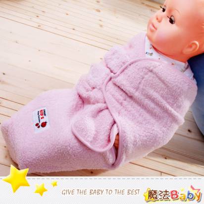 魔法Baby ~日本大暢銷三角造型便利包巾(羊羔絨厚款)~嬰兒用品~時尚設計童裝~k24562