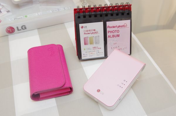 LG 火速在台推出 Pocket Photo 3.0 ，並推 Hello Kitty 限量版