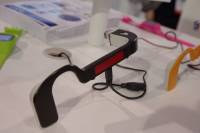 CES 2014 ：鉅景科技展出基於 RockChip 晶片的智慧眼鏡參考設計