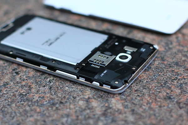 【開箱】LG G Pro Lite評測——為老人量身打造的入門級Android手機
