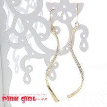 【pink girl】時尚妝感‧簡約獨特S型金屬華麗耳環