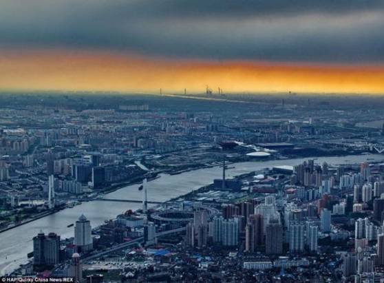 上海起重機工人拍攝 2000 尺高空下的壯麗景觀