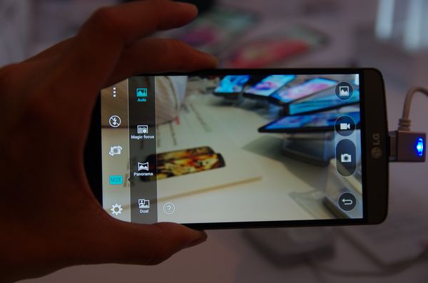 首款一線大廠 QHD 螢幕手機快速體驗， LG G3 動手玩(補上相機晴天拍攝效果)