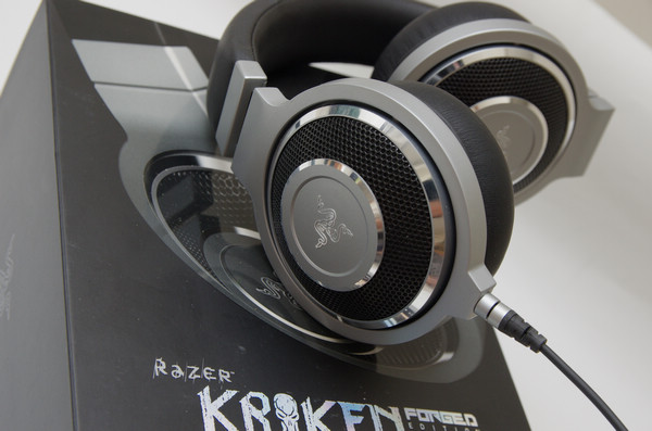 金屬電音海怪， Razer Karken Forged Edition 耳機動手玩