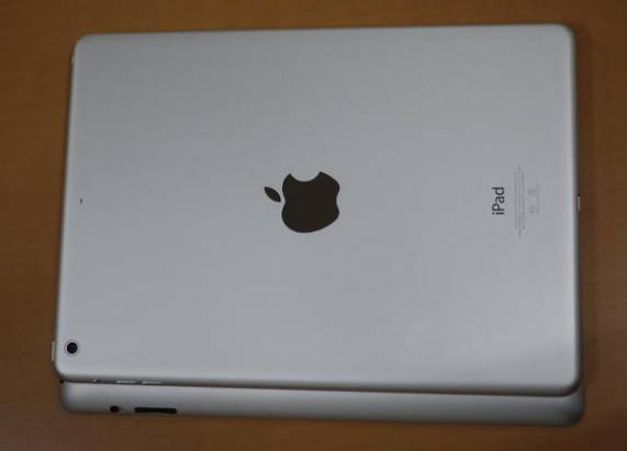 去年沒買 iPad 4 的你非常幸運！iPad Air 和 iPad 4 外觀比較