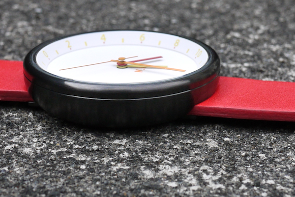 【生活好3C】戴上後可能會自戀度破錶的 NAVA 時髦設計錶款