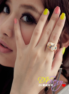 DV辣妹時尚(K0202E)華麗的冒險彩色水鑽戒指