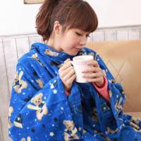 【床之戀】台灣精製-美式超舒柔多用途加大保暖袖毯 冷氣毯-藍