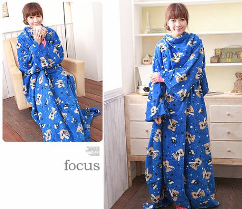 【床之戀】台灣精製-美式超舒柔多用途加大保暖袖毯/冷氣毯-藍