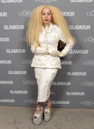 Lady Gaga 批評雜誌把她 PS 過火了