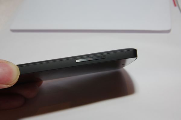 正統 Google 味， Google Nexus 5 將於 15 日在台開賣