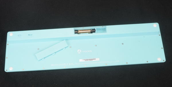 多彩出擊，艾芮克True Color 馬卡龍系產品IRK01RP無線2.4GHz鍵盤滑鼠組登場