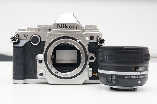 回歸攝影本質的復古全幅機， Nikon Df 正式推出