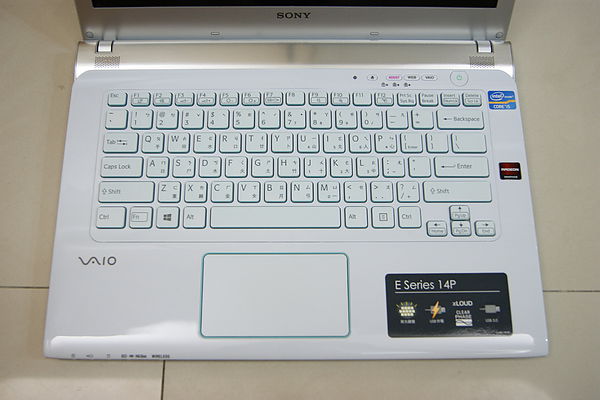 施華洛世奇水鑽耶 Sony VAIO E14A 閃亮筆電開箱