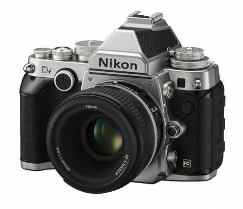 Nikon Df現身，高質感價位不低，沒有錄影能力。單機身要價2750美元，含鏡頭為2999.95美元。台灣單機身82900元，含鏡頭為89900元。